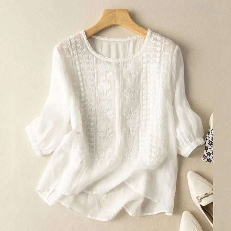 Shania – Embroidered Relaxed Blouse